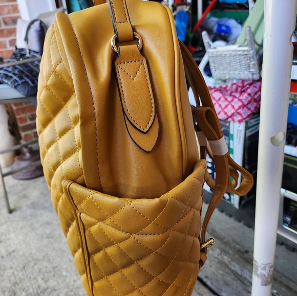 LEATHER BACKPACK BY HUSER - Picture 4 of 6